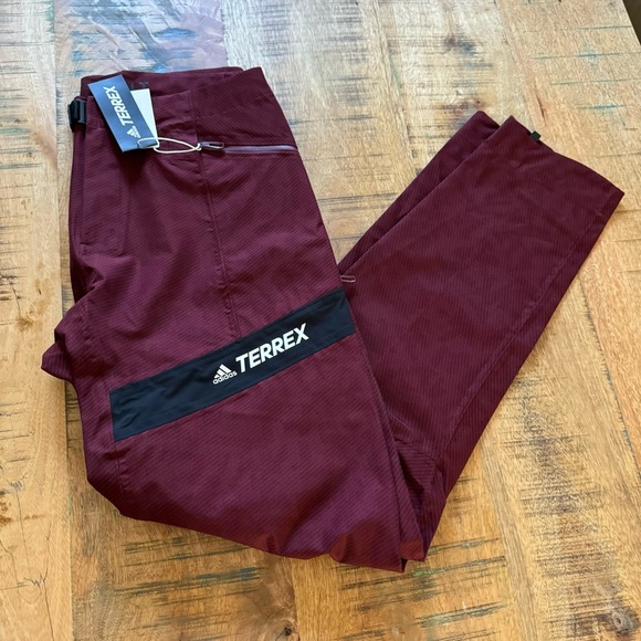 adidas Terrex Primeknit Waterproof Hiking Pants Size Medium - Picture 15 of 16